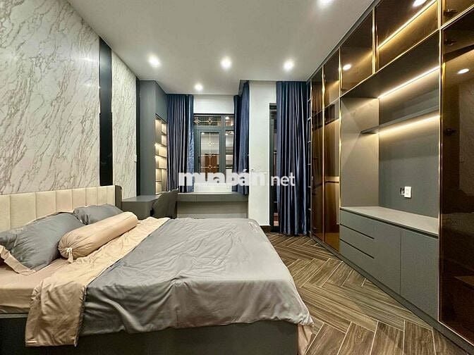 NHÀ ĐẸP MÊ LY ĐẦY ĐỦ CÔNG NĂNG XE HƠI NGỦ TRONG NHÀ
