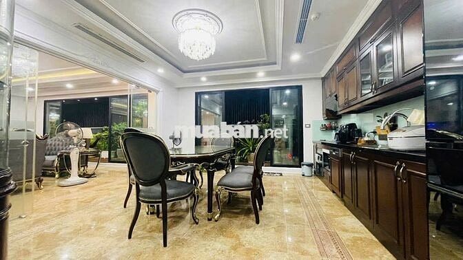 Penthouse 2 tầng, 4PN, 2VS, 339m2, View Hồ Thiên Văn Học, Hà Đông