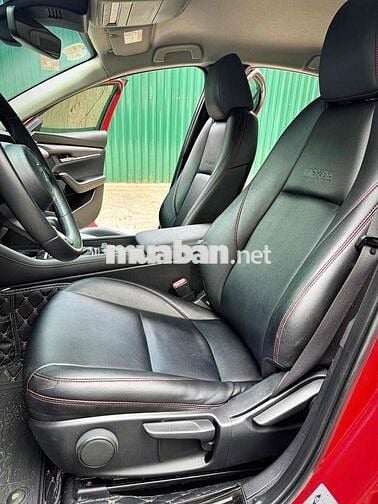 Mazda 3 2020 1.5L Deluxe - 50000 km