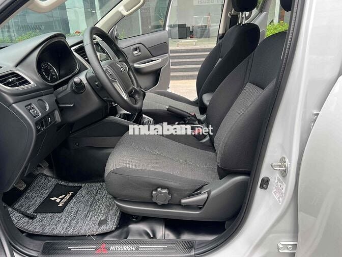 Mitsubishi Triton 2023 4x4 MT