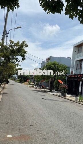 Siêu phẩm hướng đông bắc *** còn sót lại View công viên