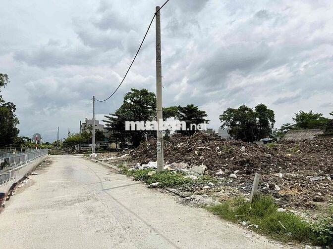 Bán đất mặt tiền thạnh lộc 28 ngay ngã tư ga quận 12 giá rẻ