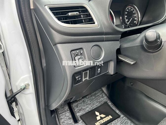 Mitsubishi Triton 2023 4x4 MT