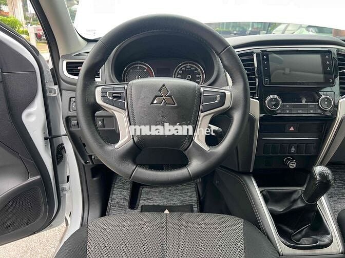 Mitsubishi Triton 2023 4x4 MT