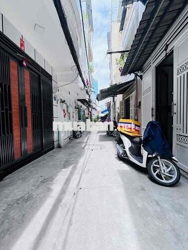 CHÍNH CHỦ CẦN BÁN GẤP NHÀ TRỆT LẦU - 33m2 - HẺM 1/ - P7 - Q8