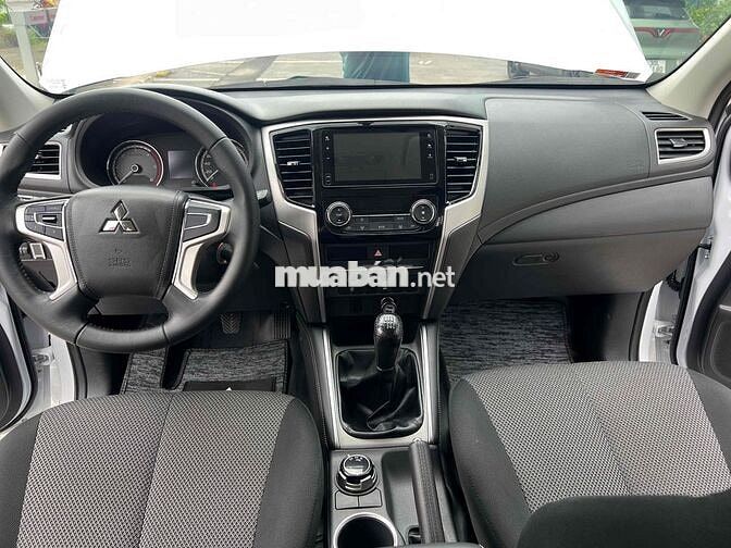 Mitsubishi Triton 2023 4x4 MT