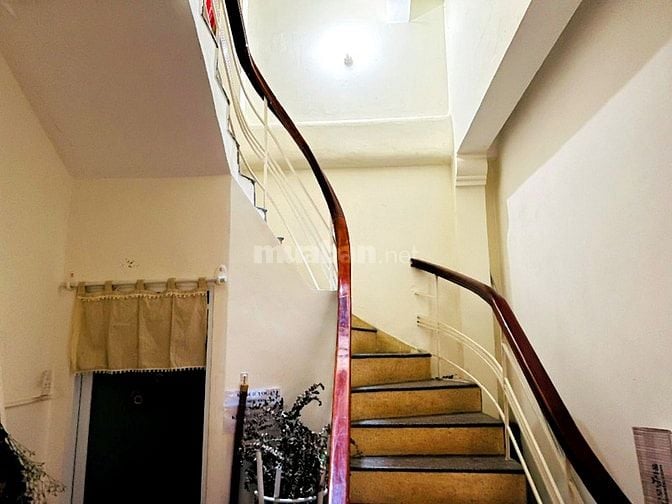 BÁN NHÀ HẺM XE HƠI : 10C NGUYỄN THỊ MINH KHAI - P. ĐA KAO - Q. 1 - HCM
