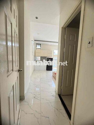 Phòng studio bancol full nội thất ngay đại học VLU