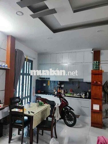 BÁN NHÀ HUỲNH TẤN PHÁT 4 TẦNG HẺM XE HƠI QUAY ĐẦU THOẢI MÁI