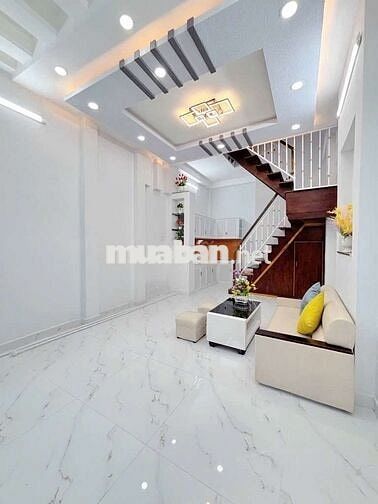 Nhà Tân Hòa Đông, 32m², 4x8m, 3 Tầng, 3 PN, Giá Chỉ Nhỉnh 3 tỷ