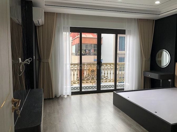 nhà phố Nguyễn Đức Cảnh, 59m2 x 5 Tầng, MT 4,5m,có thang máy, 18,5 tỷ