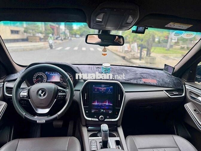 VinFast Lux SA Plus 2022 - 23000km