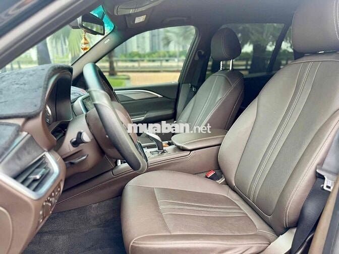 VinFast Lux SA Plus 2022 - 23000km