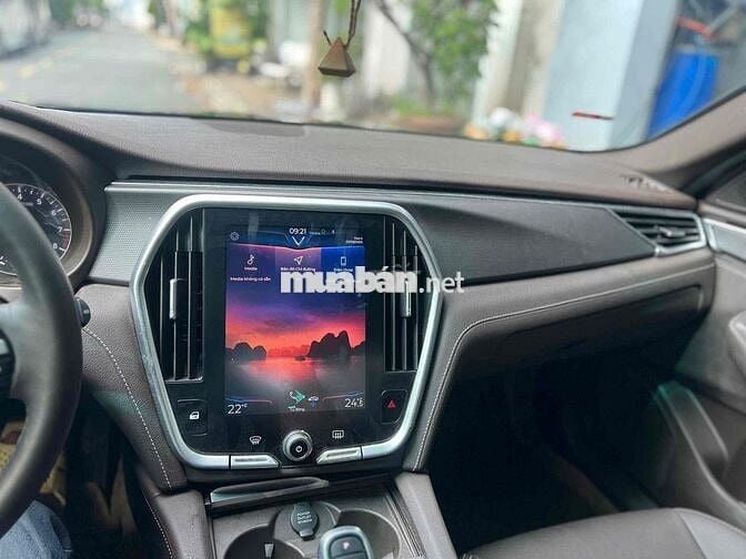 VinFast Lux A2.0 2019 Plus 2.0 AT - 7000 km