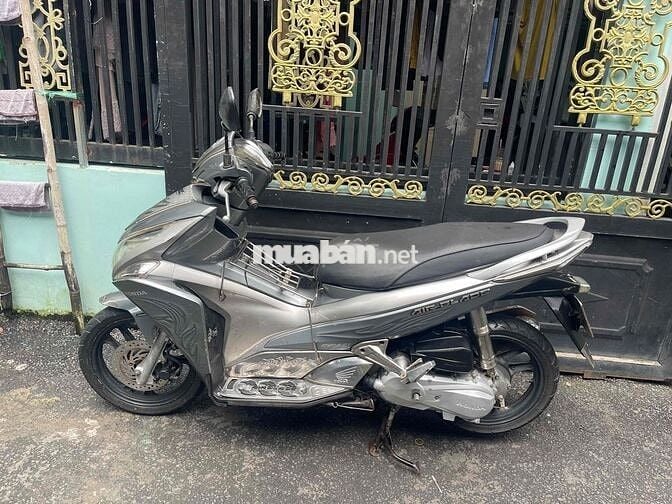 Bán airblade Fi máy rất êm, giấy tờ đầy đủ
