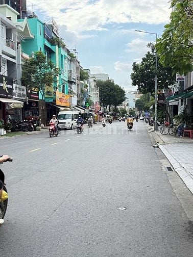 Kẹt tiền cần bán gấp nhà MT Vườn Lài tiện kinh doanh buôn bán giá rẻ 