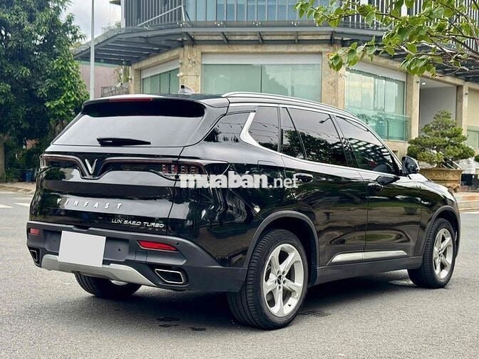 VinFast Lux SA Plus 2022 - 23000km