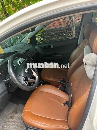 Bán xe Hyundai i20 – màu trắng, đời 2010 🚗