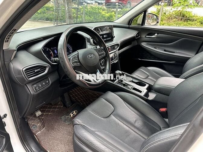 Hyundai SantaFe 2021 tiêu chuẩn 2.5 - 75,000 km.