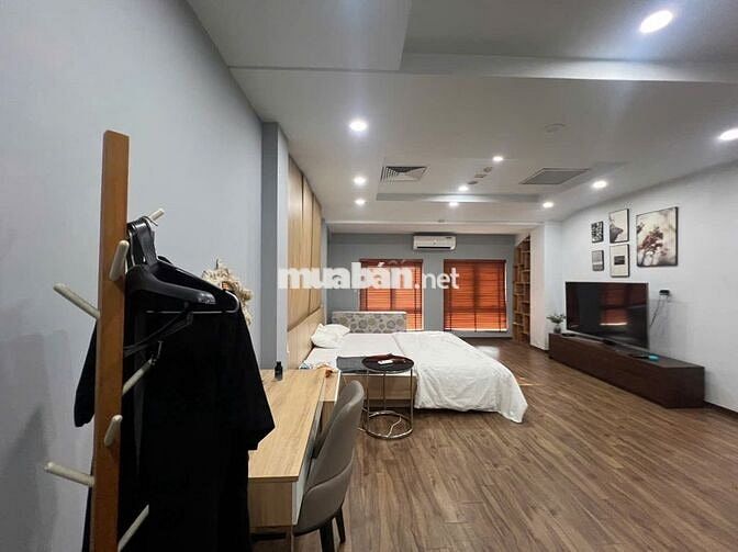 Bán Căn Hộ Tập Thể Tầng 4. Khu Nghĩa Tân. 75m2 Fuil Nội Thất.