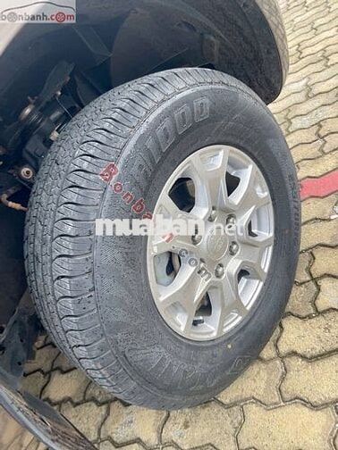 Ford Ranger XLS 2.2L 4x2 AT 2022 - 560 Triệu