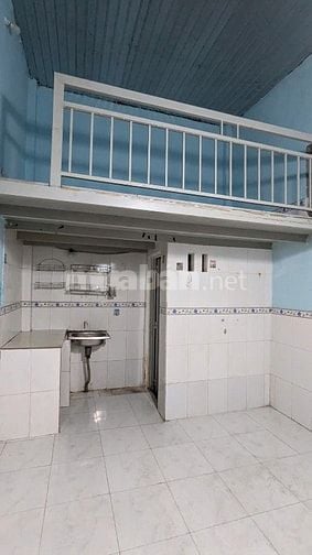 CÔ 7 BÁN GẤP DÃY TRỌ 30 PHÒNG- GIÁ 2TỶ870-DOANH THU 800TR/NĂM -SHR 