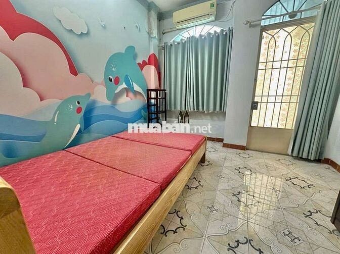 NHÀ ĐẸP 2 LẦU KIÊN CỐ - 35M2 (3.5 x 10) - CHO THUÊ 12TR - HẺM 3 GÁC