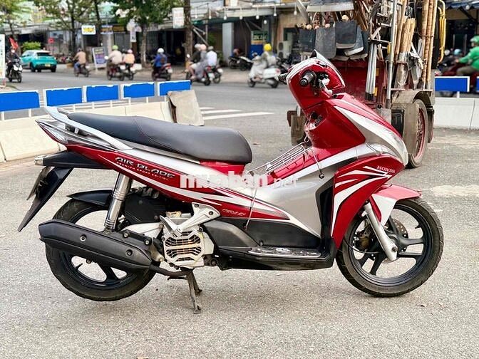 👉AIR BLADE 2013 bso 43 chính chủ,máy móc nguyên ri