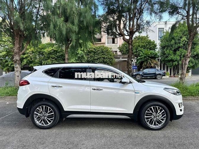 Hyundai Tucson 2021 2.0L full Dầu