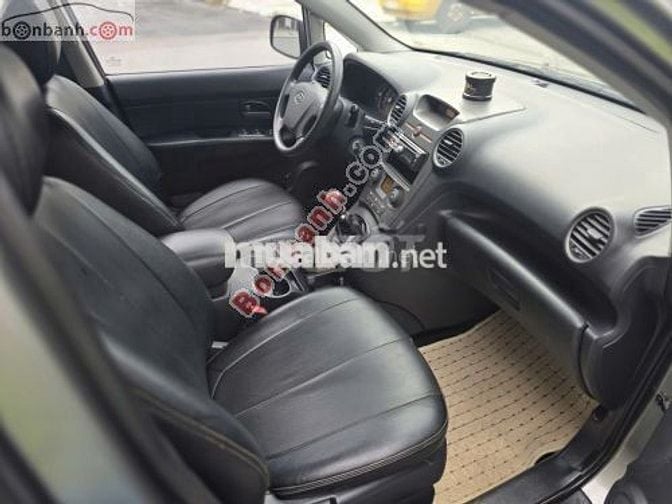 Kia Carens LX 1.6 MT 2010
