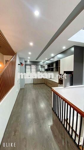 CẦN CHO THUÊ NHÀ 4 TẦNG ĐẸP LUNG LINH