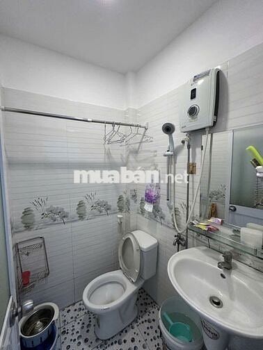 nhà rộng, ôtô ra vào thuận tiện. ❇️ Vị tríTham Lương,Thống Nhất,