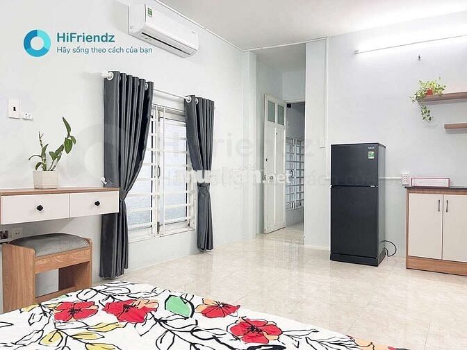 CHDV FULL NỘI THẤT CỬA SỔ BANCOL NGAY CẦU BÔNG TIỆN ĐI QUẬN 1, QUẬN 3