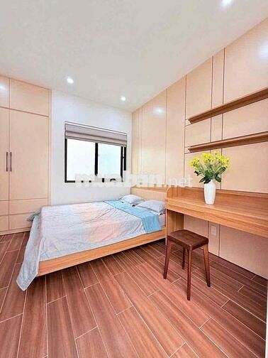 bán nhà 3 tầng 3 mê kiệt ô tô đậu trong sân Trần xuân lê giá rẻ