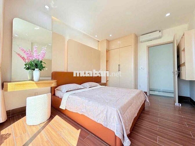 bán nhà 3 tầng 3 mê kiệt ô tô đậu trong sân Trần xuân lê giá rẻ