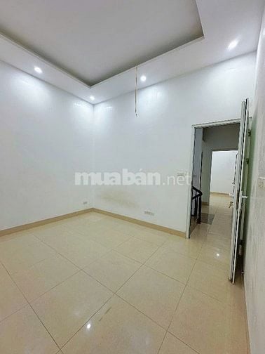 Chính chủ cần bán nhà Phố Nguyễn Ngọc Nại, phường Khương Mai, TX,HN