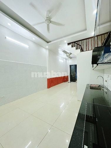 Chính chủ cần bán nhà Phố Nguyễn Ngọc Nại, phường Khương Mai, TX,HN
