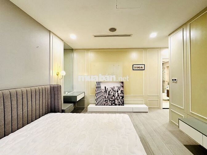 Căn hộ 3PN vòng cung view Bitexco + sông Q1 tại Vinhomes Golden River