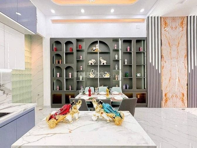 Bán nhà Mặt Tiền số 3 đường số 1 phạm hữu lầu 
