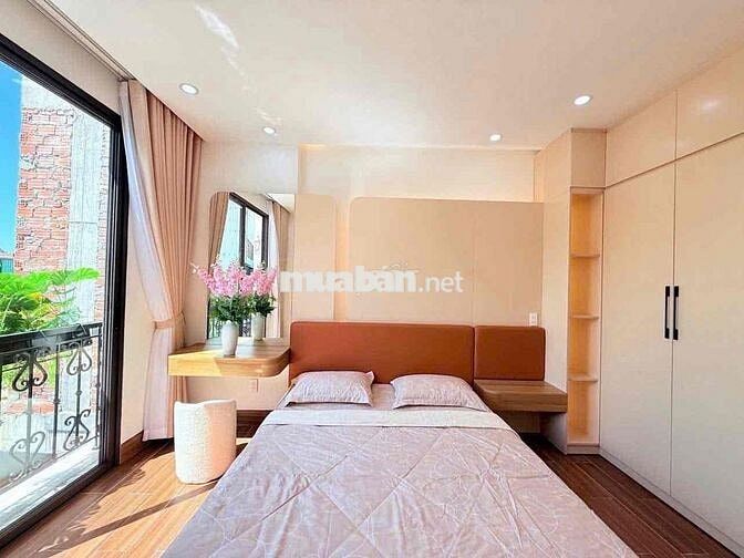 bán nhà 3 tầng 3 mê kiệt ô tô đậu trong sân Trần xuân lê giá rẻ