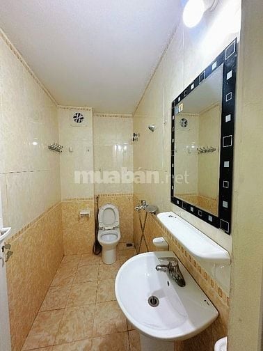 Chính chủ cần bán nhà Phố Nguyễn Ngọc Nại, phường Khương Mai, TX,HN