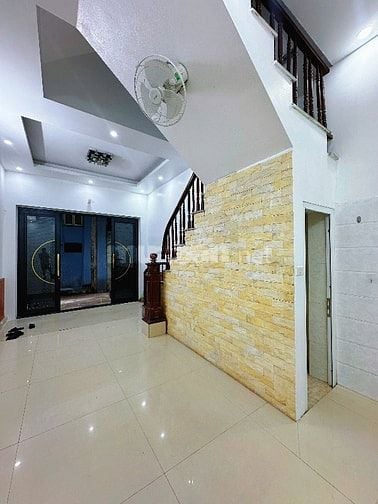 Chính chủ cần bán nhà Phố Nguyễn Ngọc Nại, phường Khương Mai, TX,HN