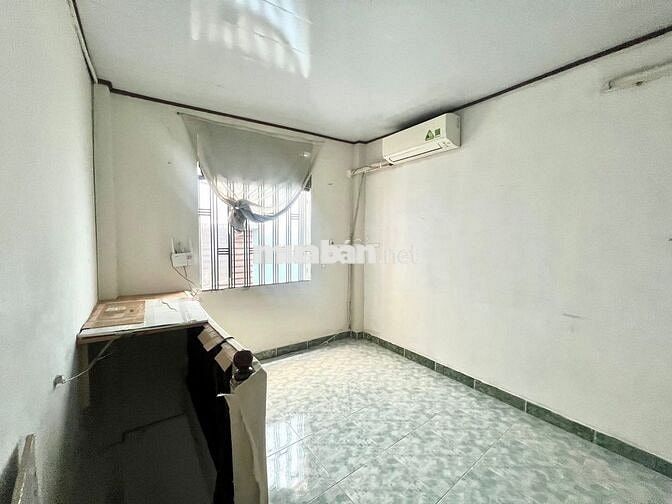 Cho thuê phòng 1 trệt 1 lầu, gần chợ Thị Nghè, 4.5TR (3x5m)