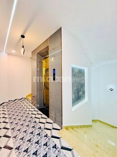 🏡 Bán Biệt Thự Gò Vấp - Siêu VIP - 3 Lầu Thang Máy - Sân Xe Hơi 