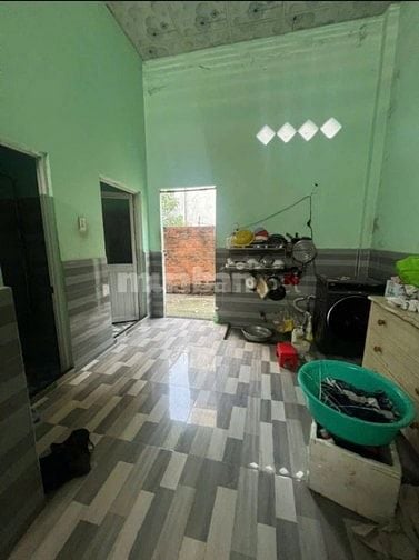 cần tiền nên bán căn nhà ở Tân Hiệp, Hóc Môn, 92m2 giá chỉ 920triệu.