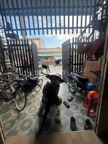 cần tiền nên bán căn nhà ở Tân Hiệp, Hóc Môn, 92m2 giá chỉ 920triệu.