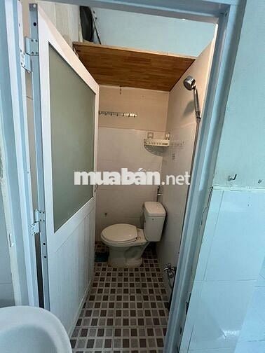Cho thuê phòng 1 trệt 1 lầu, gần chợ Thị Nghè, 4.5TR (3x5m)