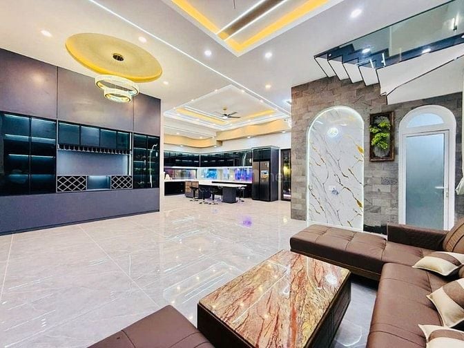 🏡 Bán Biệt Thự Gò Vấp - Siêu VIP - 3 Lầu Thang Máy - Sân Xe Hơi 