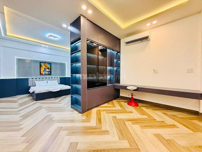 🏡 Bán Biệt Thự Gò Vấp - Siêu VIP - 3 Lầu Thang Máy - Sân Xe Hơi 