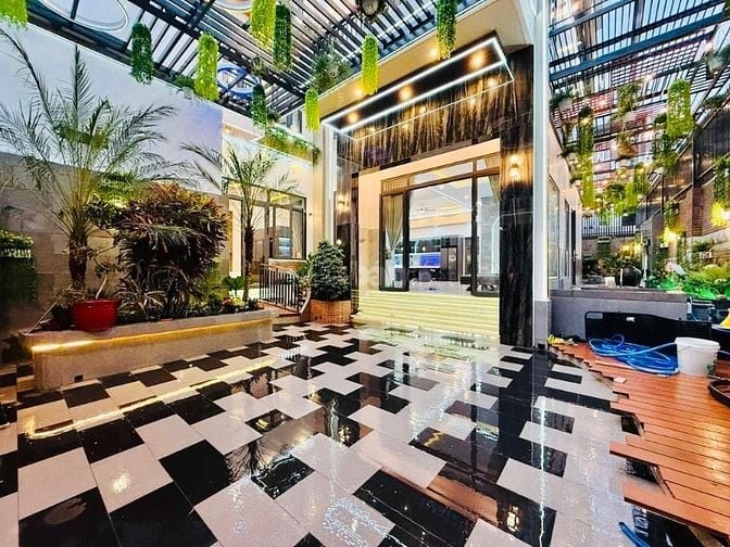 🏡 Bán Biệt Thự Gò Vấp - Siêu VIP - 3 Lầu Thang Máy - Sân Xe Hơi 